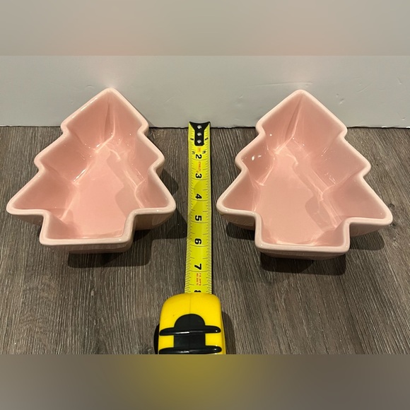 Pretty in Pink Christmas Tree Dishes- Set of 2 - Picture 2 of 3